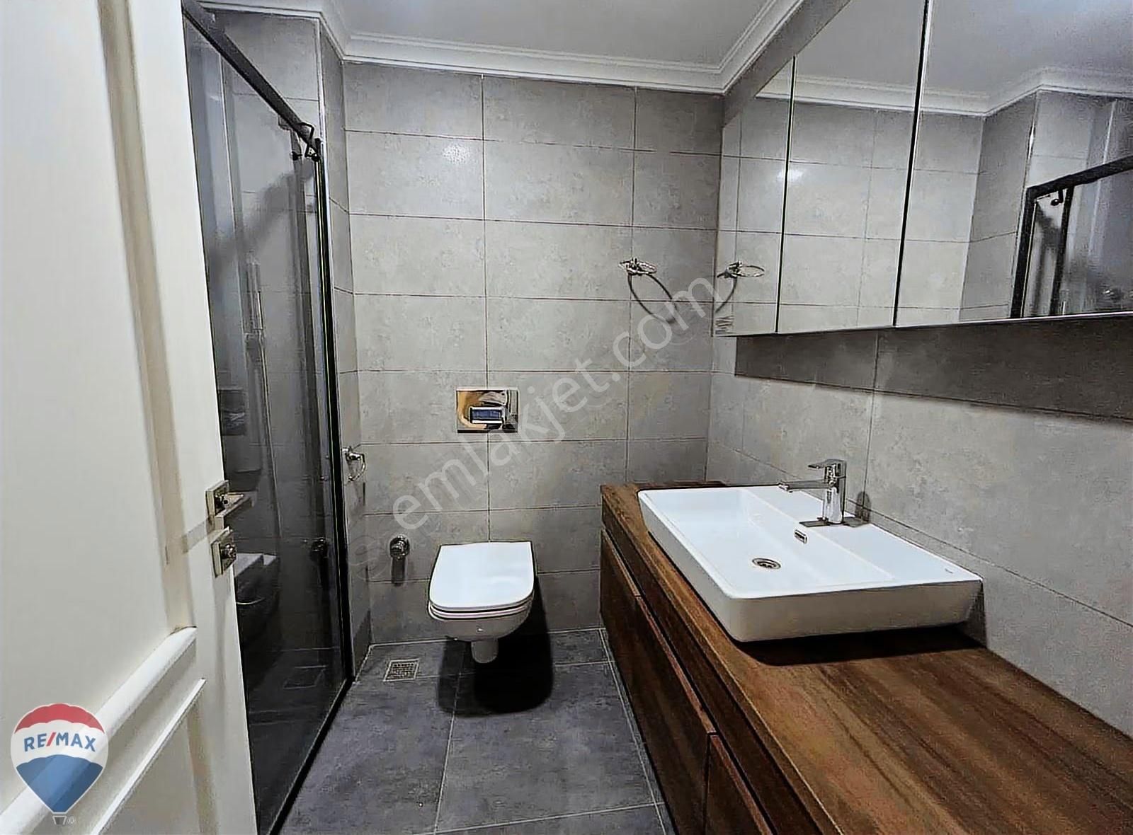 Remax Mavi'den Vadi Villalarında Bahçeli Teraslı 4+1 Villa - Görsel 23