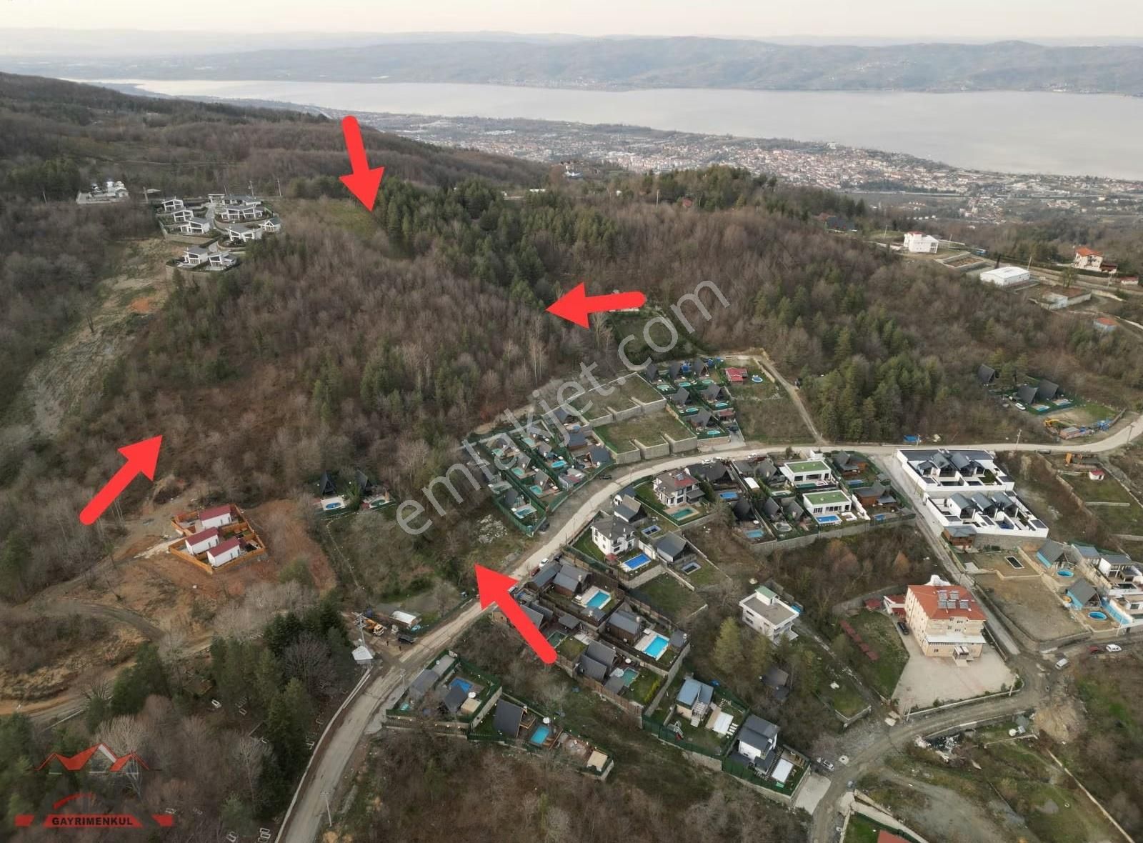Sapanca Memnuniye De 12.400 M2 Satılık Arsa - Görsel 10