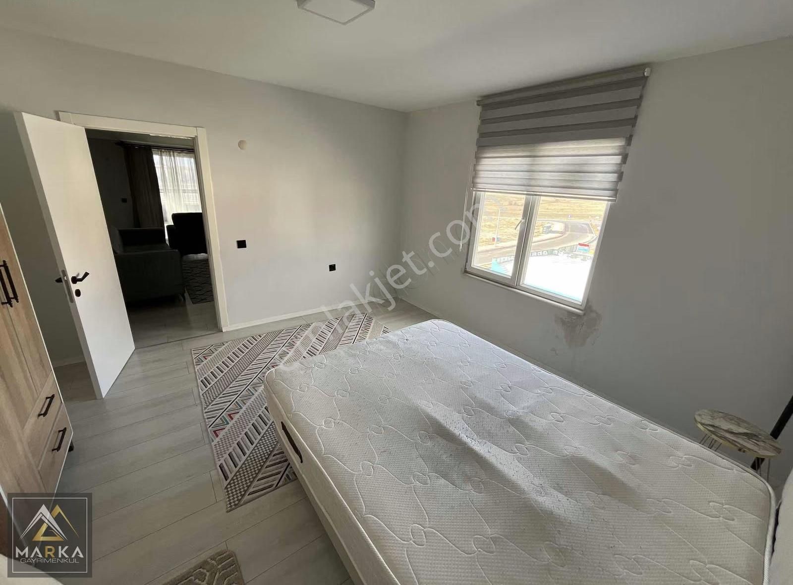 Marka'dan Üni Karşısı Liv.apt Herşey Dahil,eşyalı,teraslı 80 M2 - Görsel 18