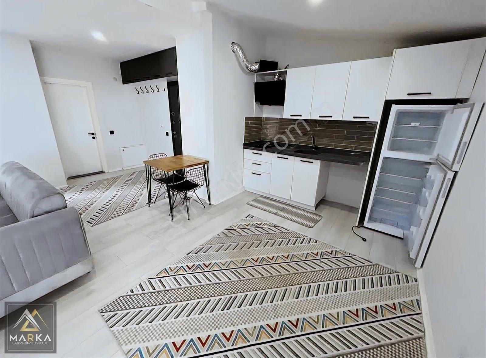 Marka'dan Üni Karşısı Liv.apt Herşey Dahil,eşyalı,teraslı 80 M2 - Görsel 22