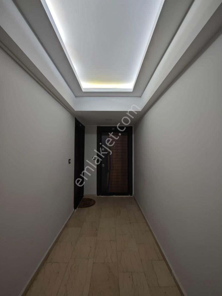 Kuşadası Cumhuriyet Mahallesi Satılık 1+1 Daire - Görsel 5