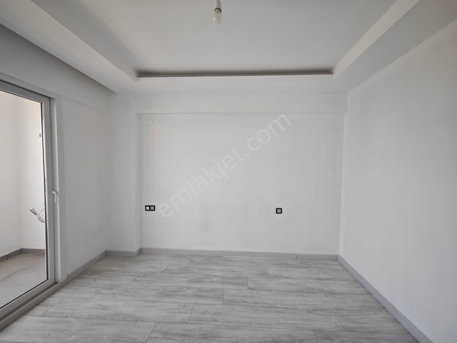 Kuşadası Cumhuriyet Mahallesi Satılık 1+1 Daire - Görsel 17