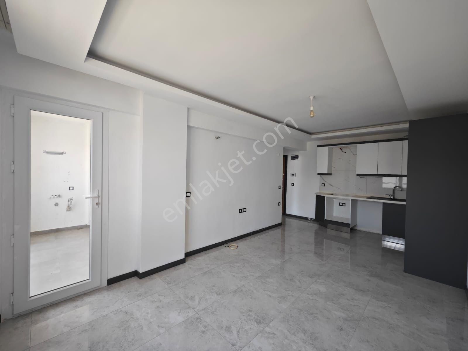 Kuşadası Cumhuriyet Mahallesi Satılık 1+1 Daire - Görsel 24