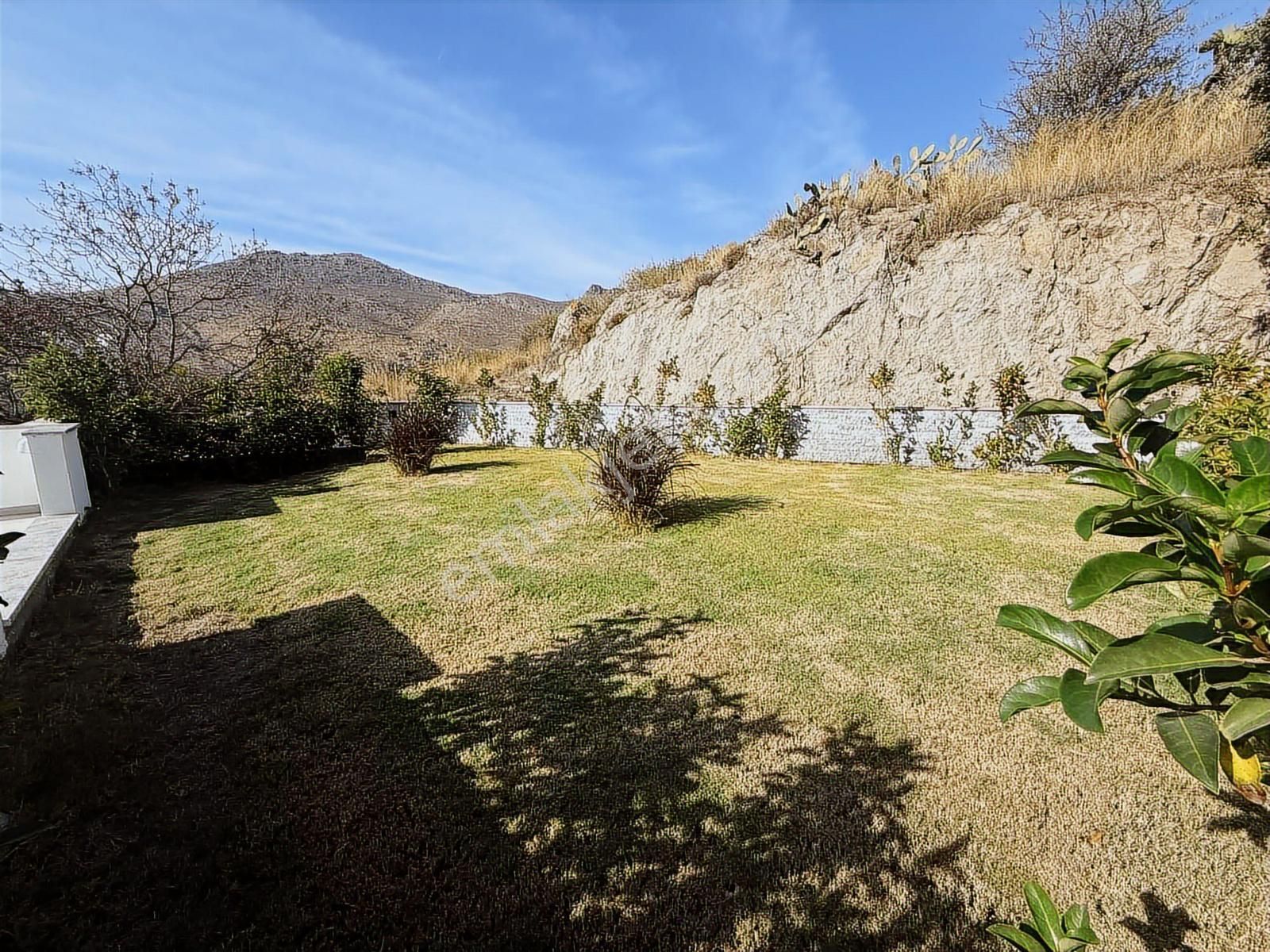 Tayman'dan Akyarlar'da 300 M2 Arsa Müstakil Yeni 4+1 Villa - Görsel 7