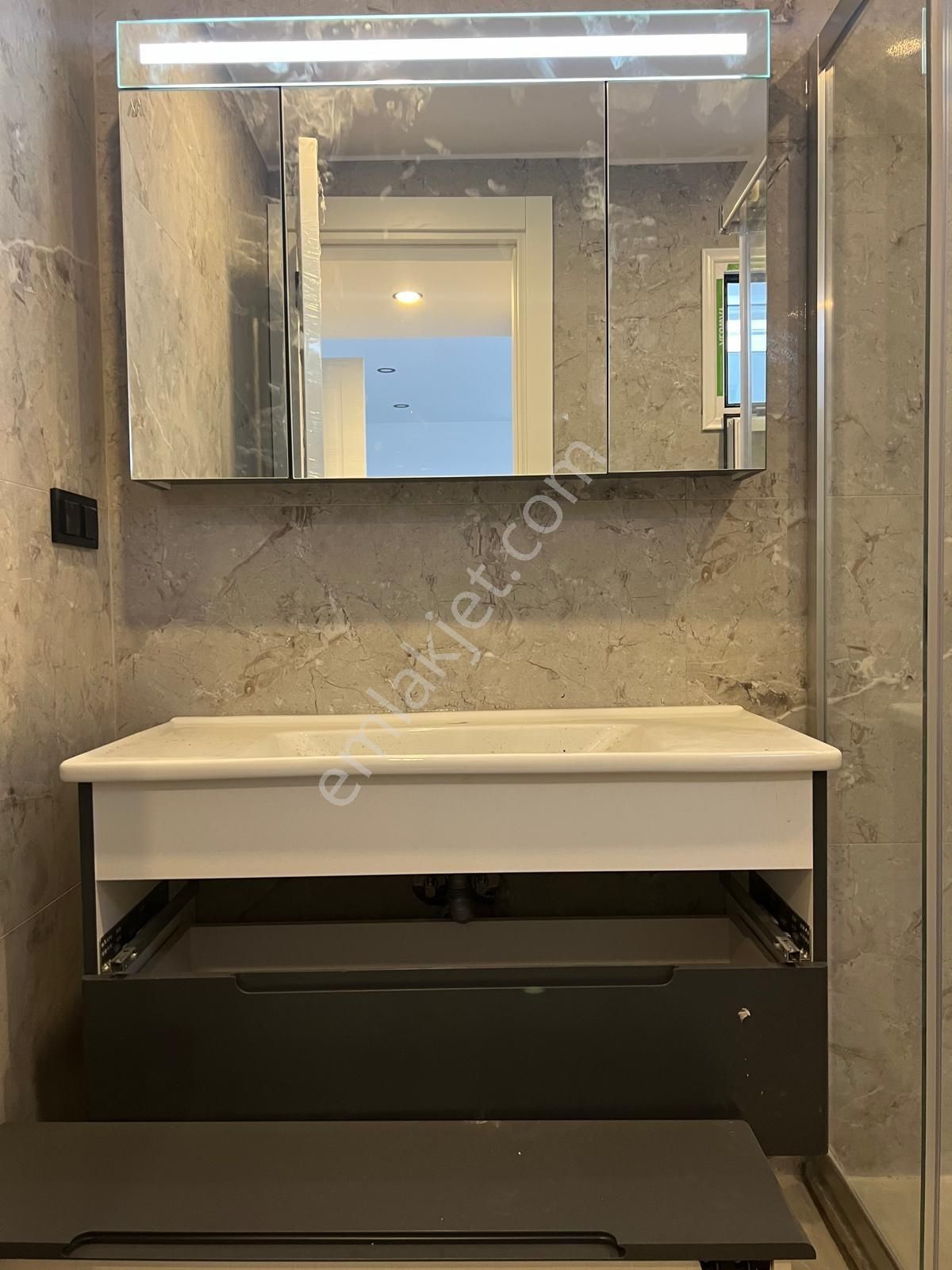 Tayman'dan Akyarlar'da 300 M2 Arsa Müstakil Yeni 4+1 Villa - Görsel 30