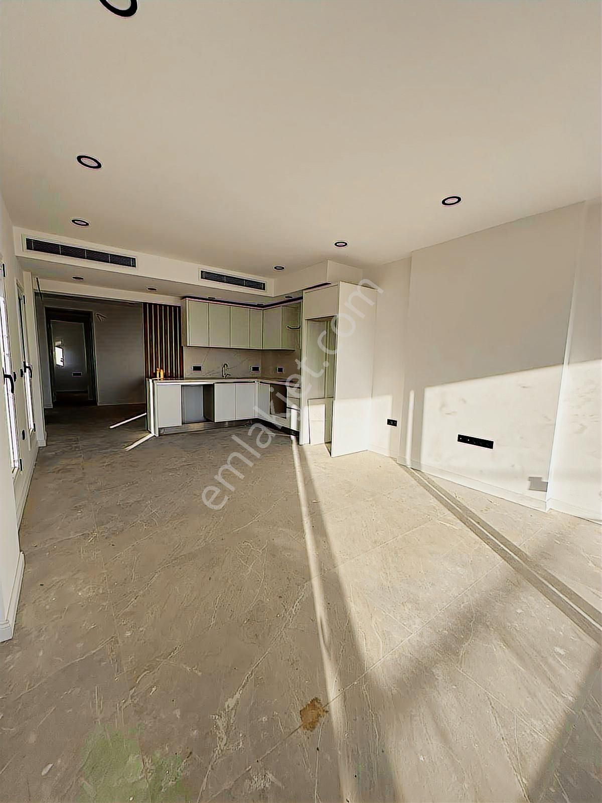 Tayman'dan Akyarlar'da 300 M2 Arsa Müstakil Yeni 4+1 Villa - Görsel 16