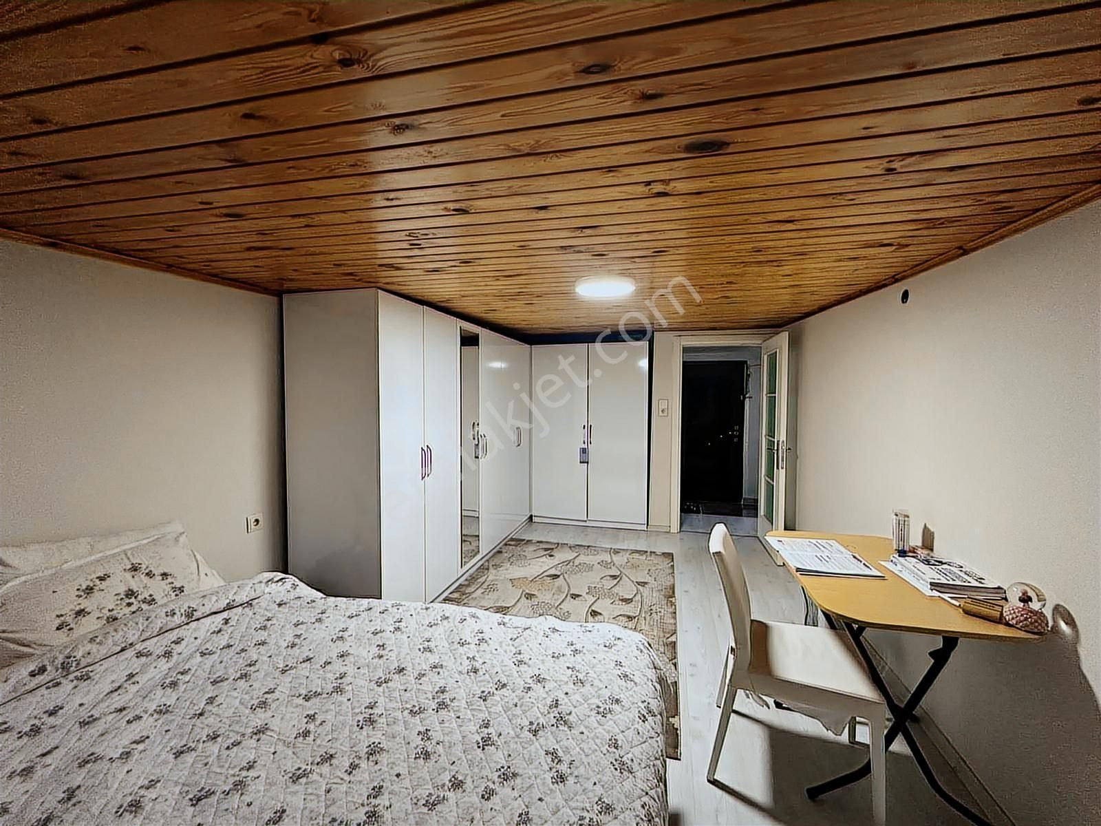 Gaziosmanpaşada Yüksek Tavanlı Geniş 4+2 Dubleks Fırsat Daire!! - Görsel 15