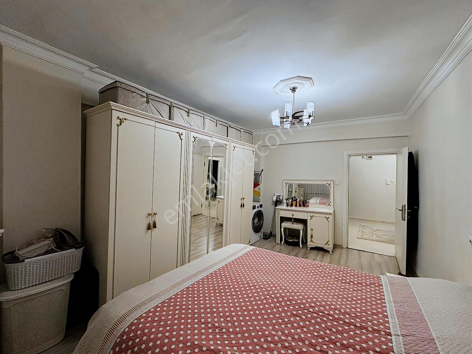 Gaziosmanpaşada Yüksek Tavanlı Geniş 4+2 Dubleks Fırsat Daire!! - Görsel 33