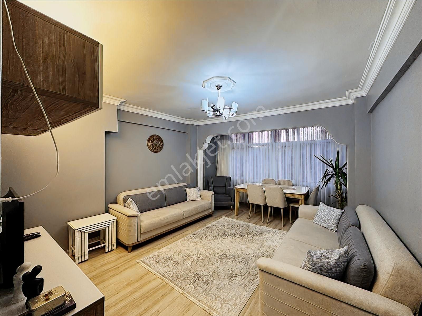 Gaziosmanpaşada Yüksek Tavanlı Geniş 4+2 Dubleks Fırsat Daire!!