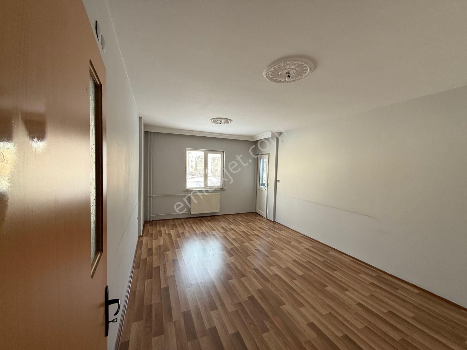 Beyazşehir Mah Cadde Üzeri Satılık Ara Kat Fırsat Dairesi - Görsel 8