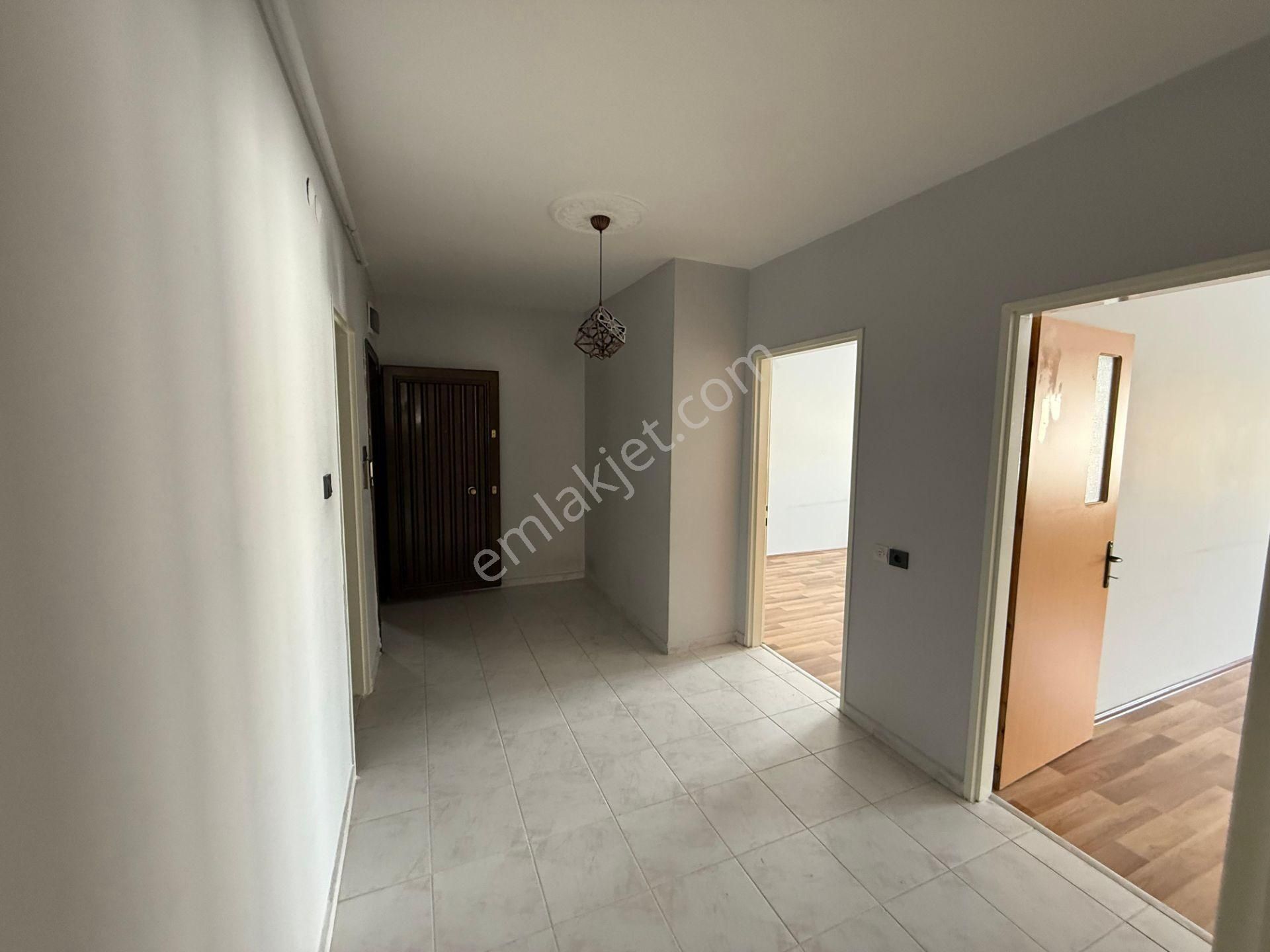 Beyazşehir Mah Cadde Üzeri Satılık Ara Kat Fırsat Dairesi - Görsel 15