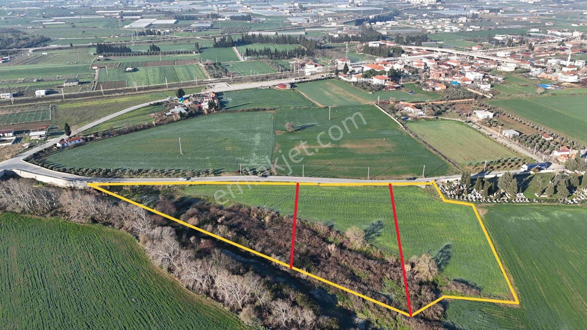 İzmir Menderes Develide 8,5dönüm Tek Müstakil Anayolda 3 Hisseli Tamamı Satılık