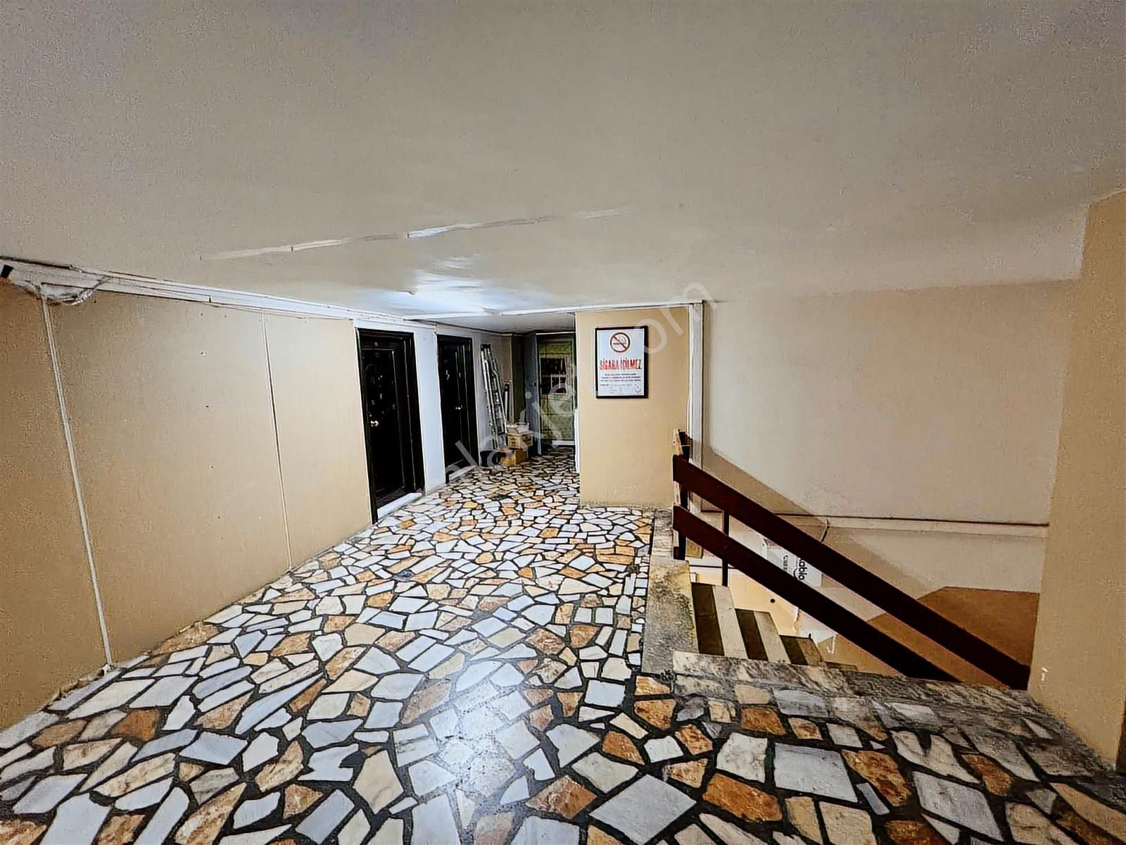 Altıparmakta 1. Kat 60 M² Ofis İş Merkezinde - Görsel 8