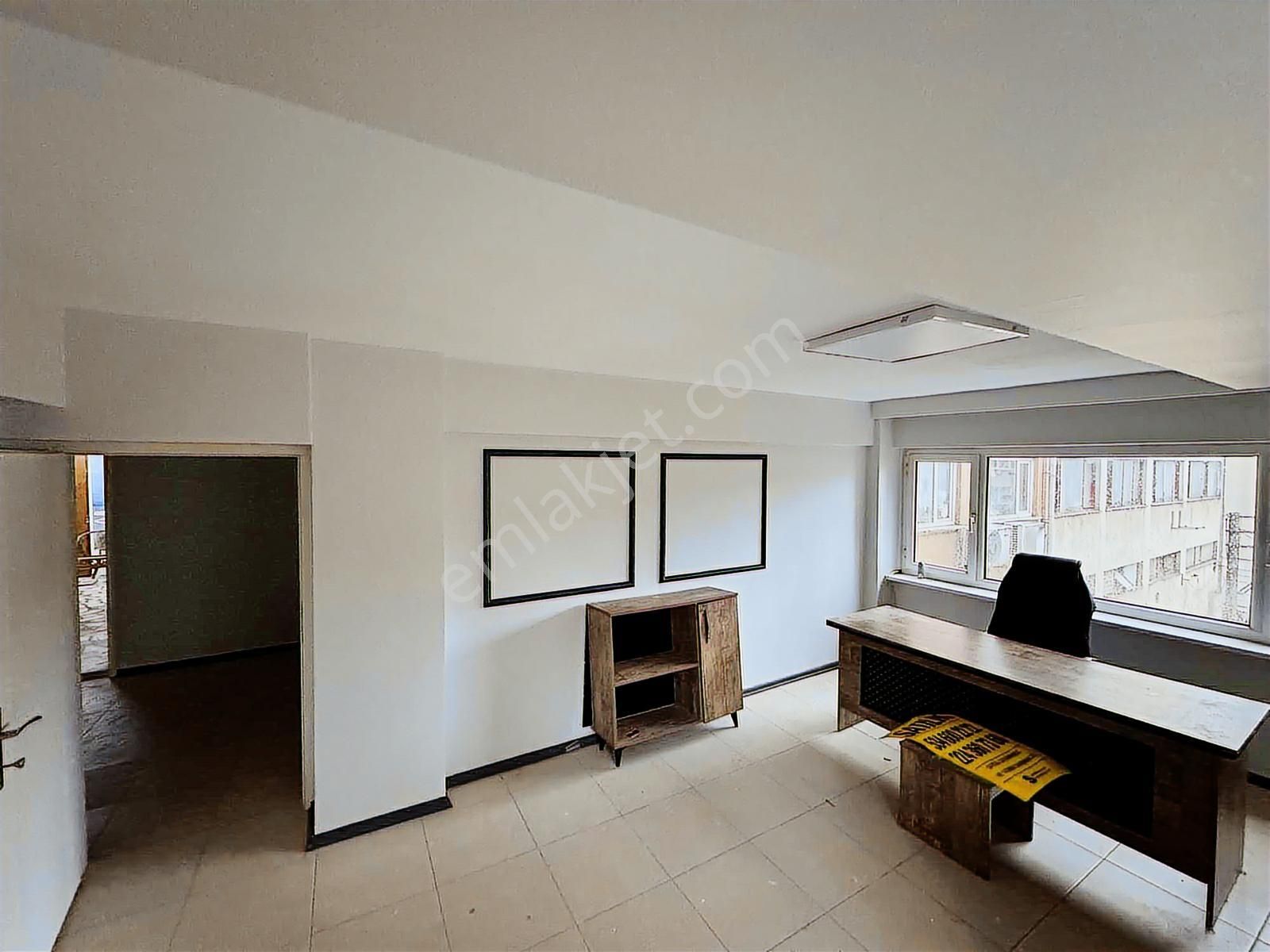 Altıparmakta 1. Kat 60 M² Ofis İş Merkezinde - Görsel 5