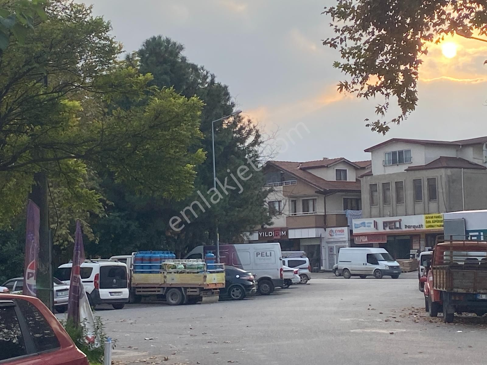 C21 İz Mehmet Çakar'dan Çark Sanayi İçi Kiralık Dükkan - Görsel 2