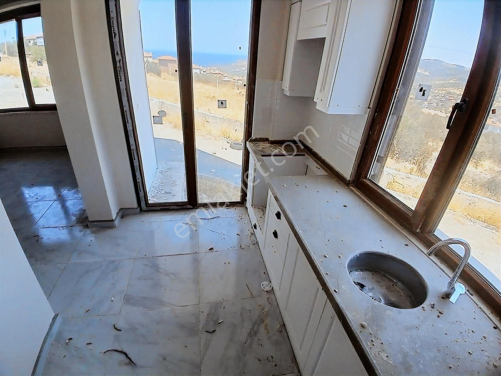 Eu Gayrimenkul'den Babakale'de Deniz Manzaralı Sıfır Villa - Görsel 13