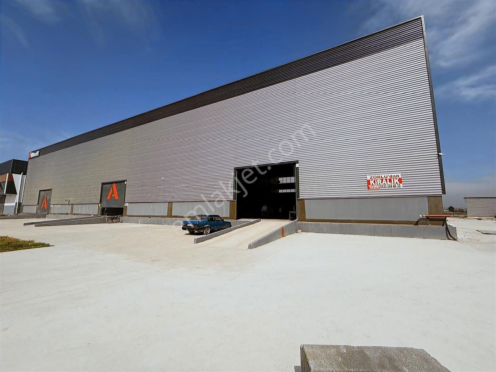 Zorlu'dan E-5 Karayolu Üzerin'de 2000m2 Kiralık İşyeri Depo - Görsel 13
