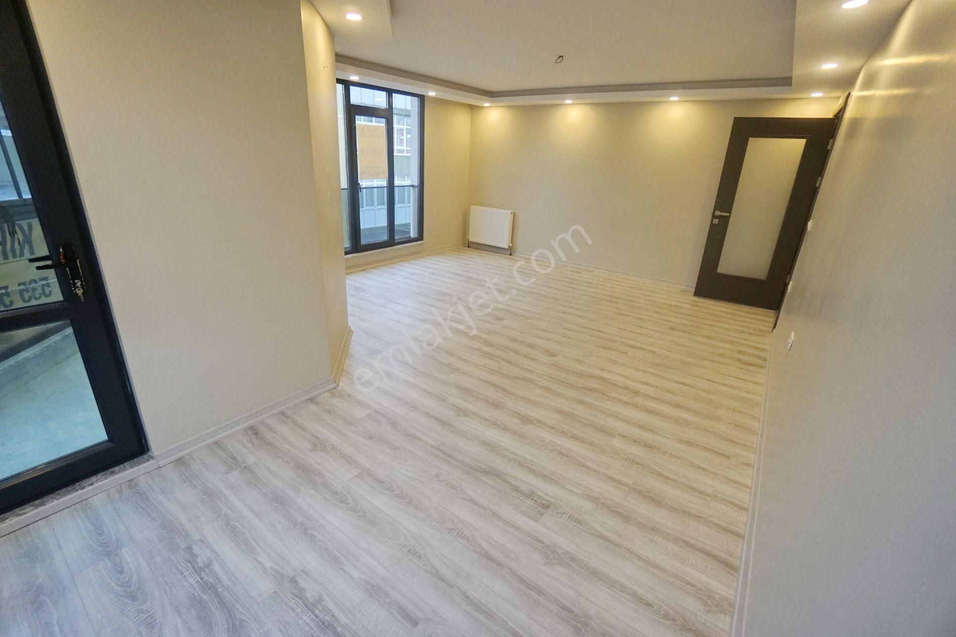 Meral R6404 Yeni 2 Yaş Hürriyet Cd Metrobüse 5 Dk Ankastreli Lüks Geniş 2+1 - Görsel 4