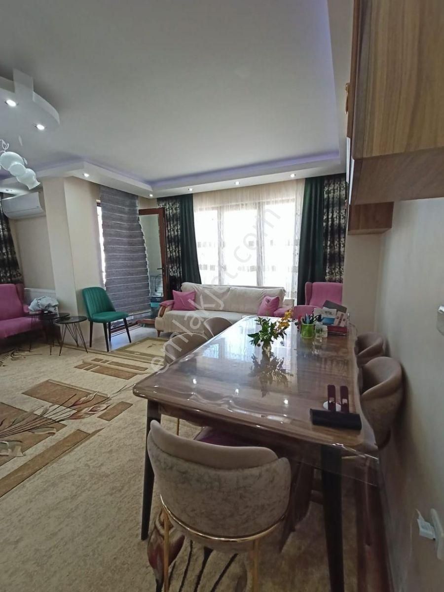 Çiftlikköy Sahil Mahallesi'nde Satılık 4+1 Dubleks Daire