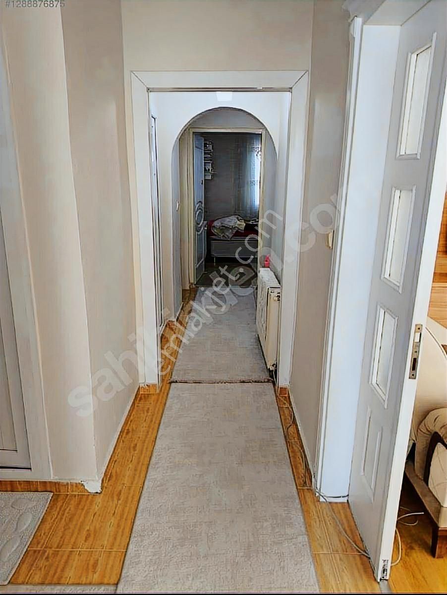 100.yıl Evlerinde Satılık 3+1 Bakımlı Daire - Görsel 4