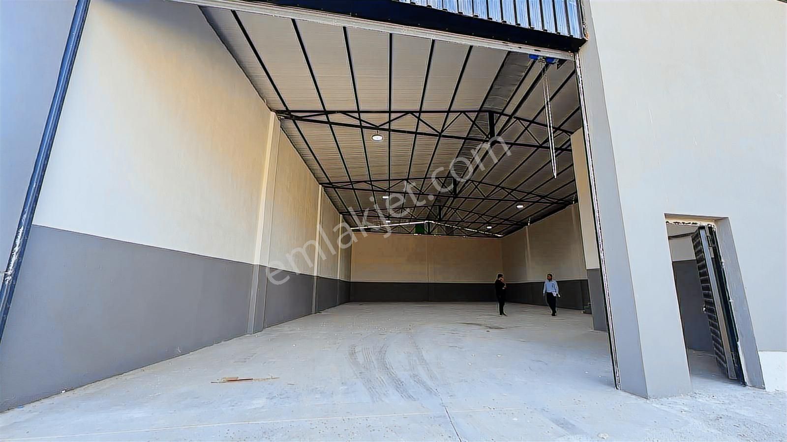 Zorlu Gayrimenkul'den Suluca'da Kiralık 400m2 Depolamaya Uygun - Görsel 10