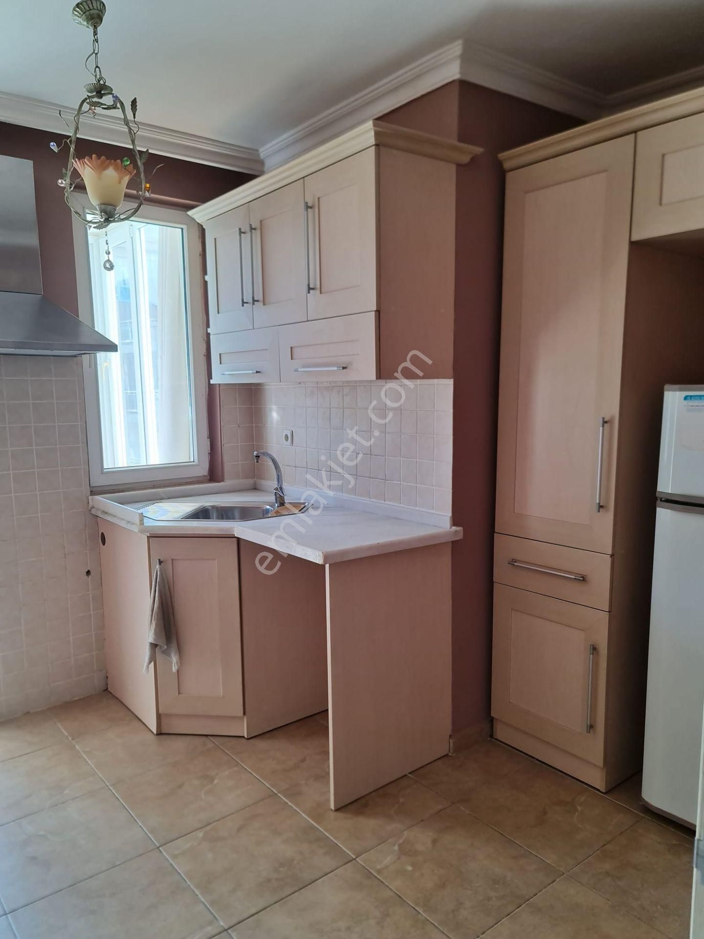 Çağlayan Mah. (2+1) 'den Çevrilmiş Eşyalı Katta 1+1 Daire - Görsel 7