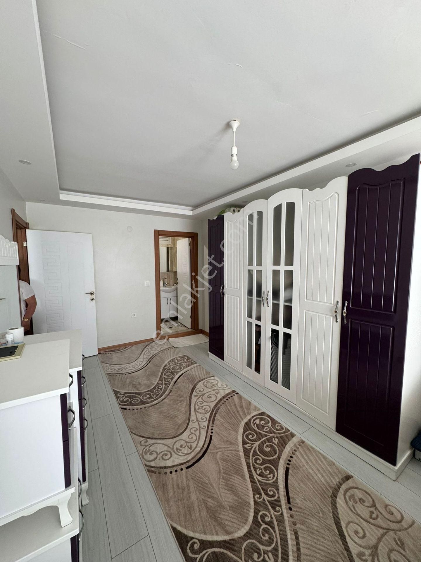 Silivri Yeni Mahallede Üniversite Yakınında 3 Oda 1 Salon Daire - Görsel 3