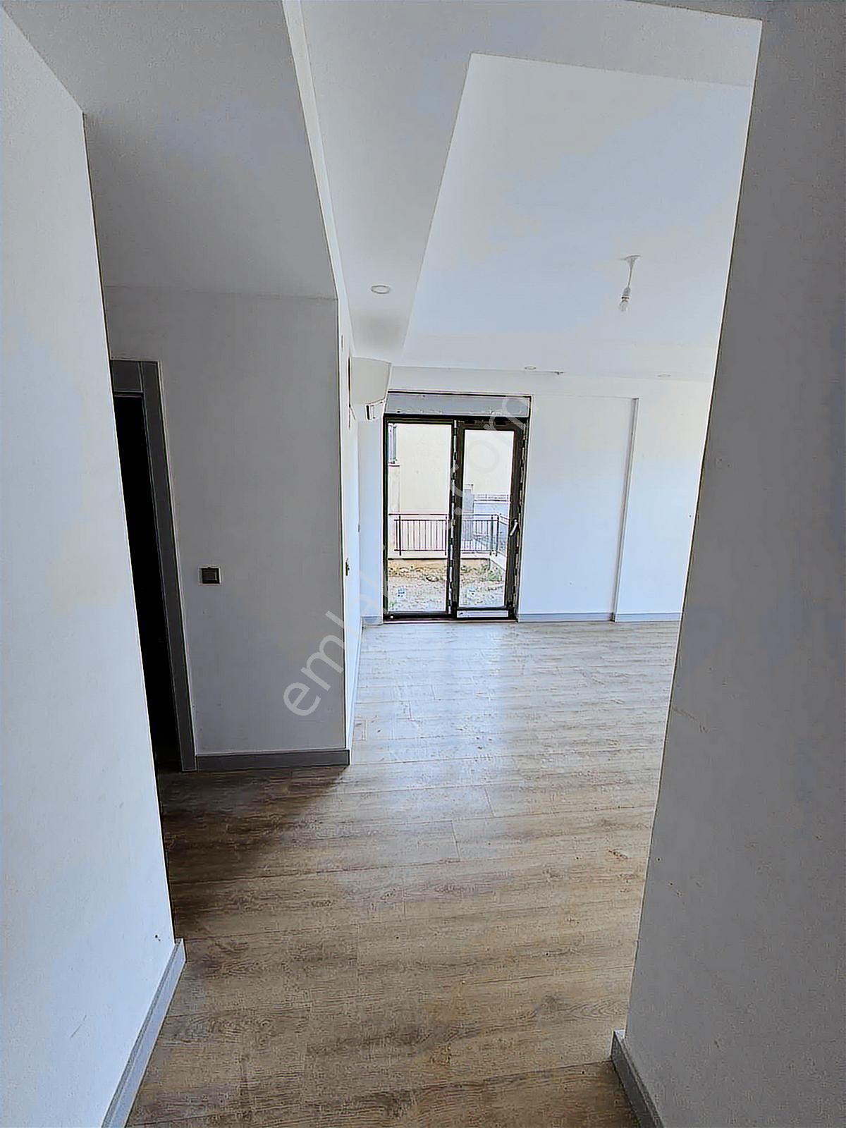 Kayalık Zeminde Ultra Lüks Site İçi Bahçeli 1+1 Satılık Daire - Görsel 16