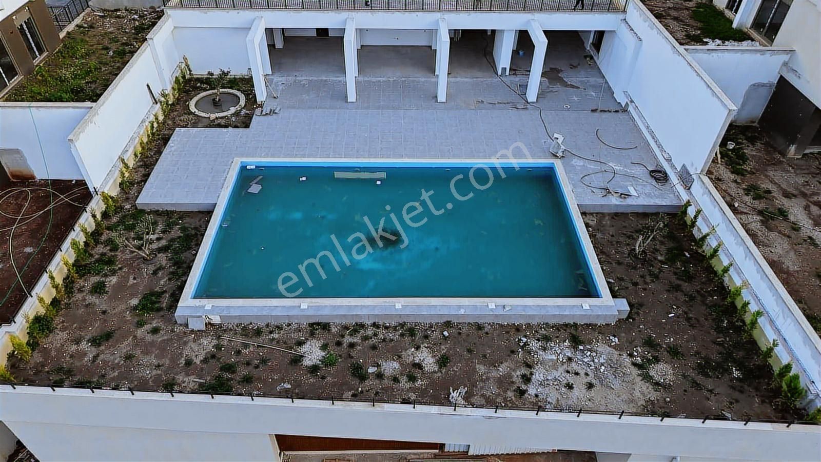 Kayalık Zeminde Ultra Lüks Site İçi Bahçeli 1+1 Satılık Daire - Görsel 11