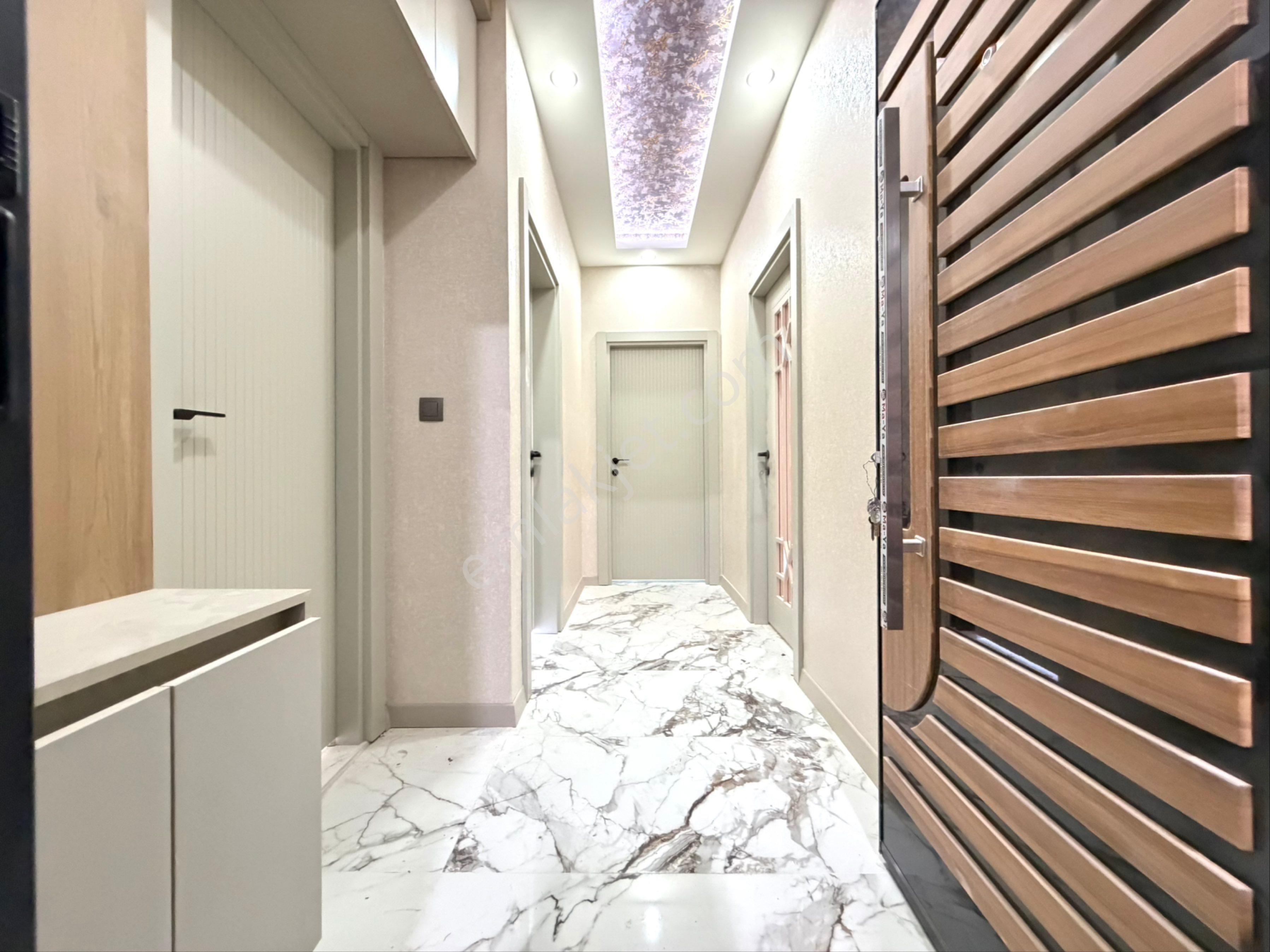 V. Karşıyaka Mah. Havuz Asansör Kat Ve Cephe Seçenekli Daireler - Görsel 17