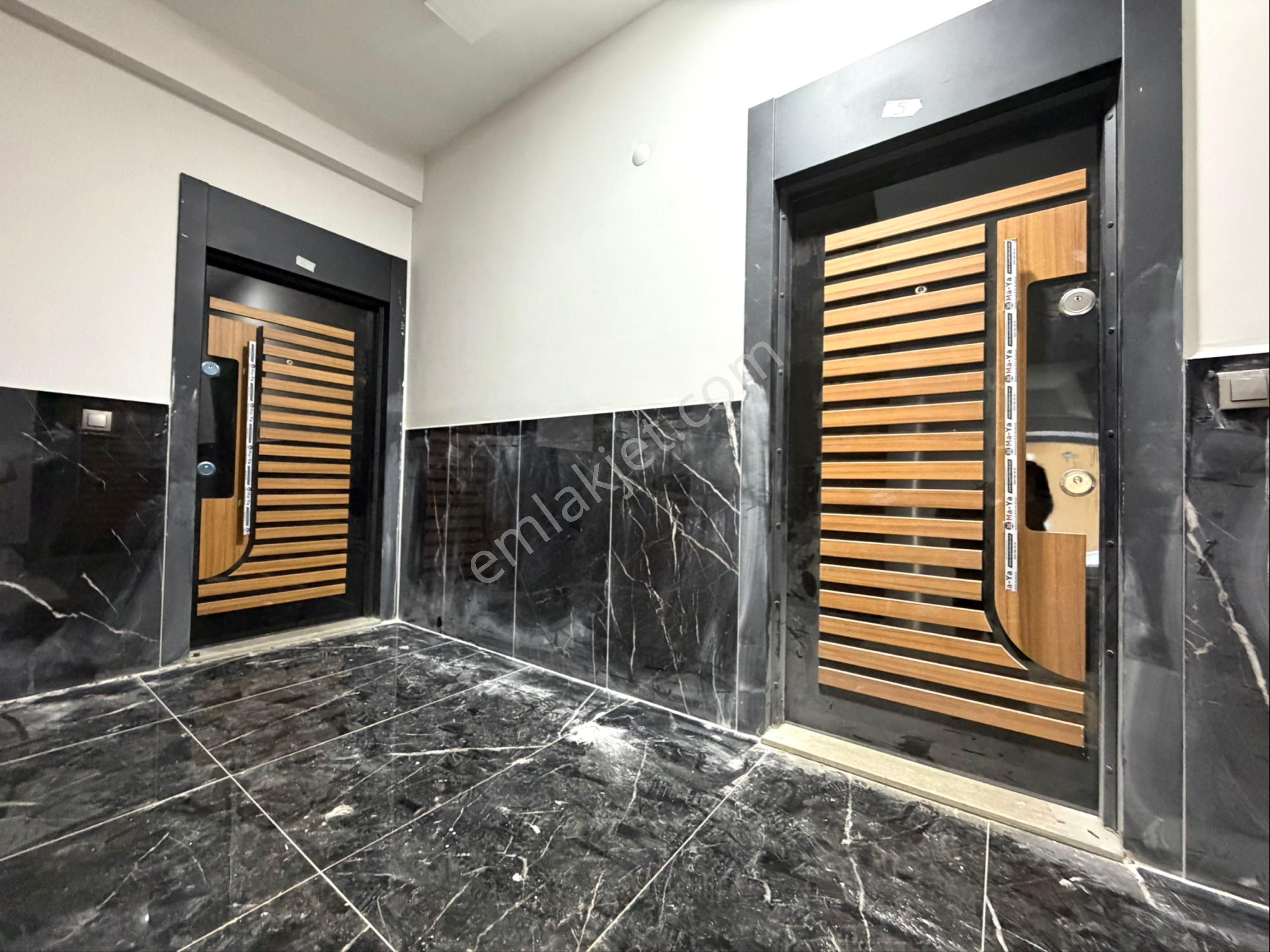 V. Karşıyaka Mah. Havuz Asansör Kat Ve Cephe Seçenekli Daireler - Görsel 27