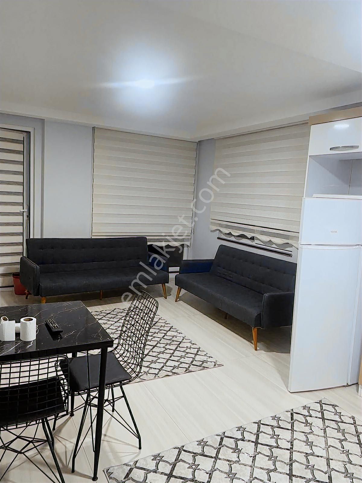 Körfez Mükemmel Konuma Sahip Tramvay Altı,full Eşyalı 1+1 - Görsel 4