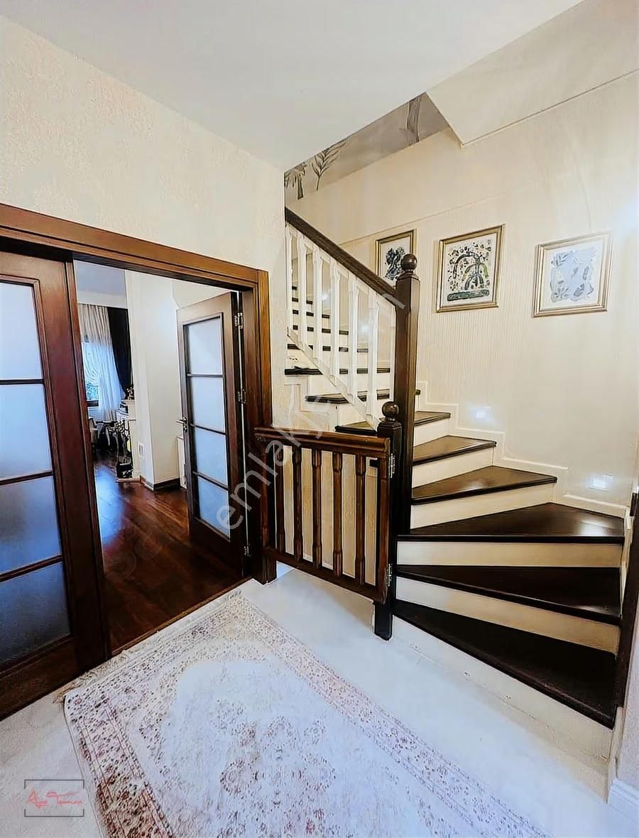 Elit Yaşam Konaklarında Büyük Bahçeli Satılık Villa - Görsel 7