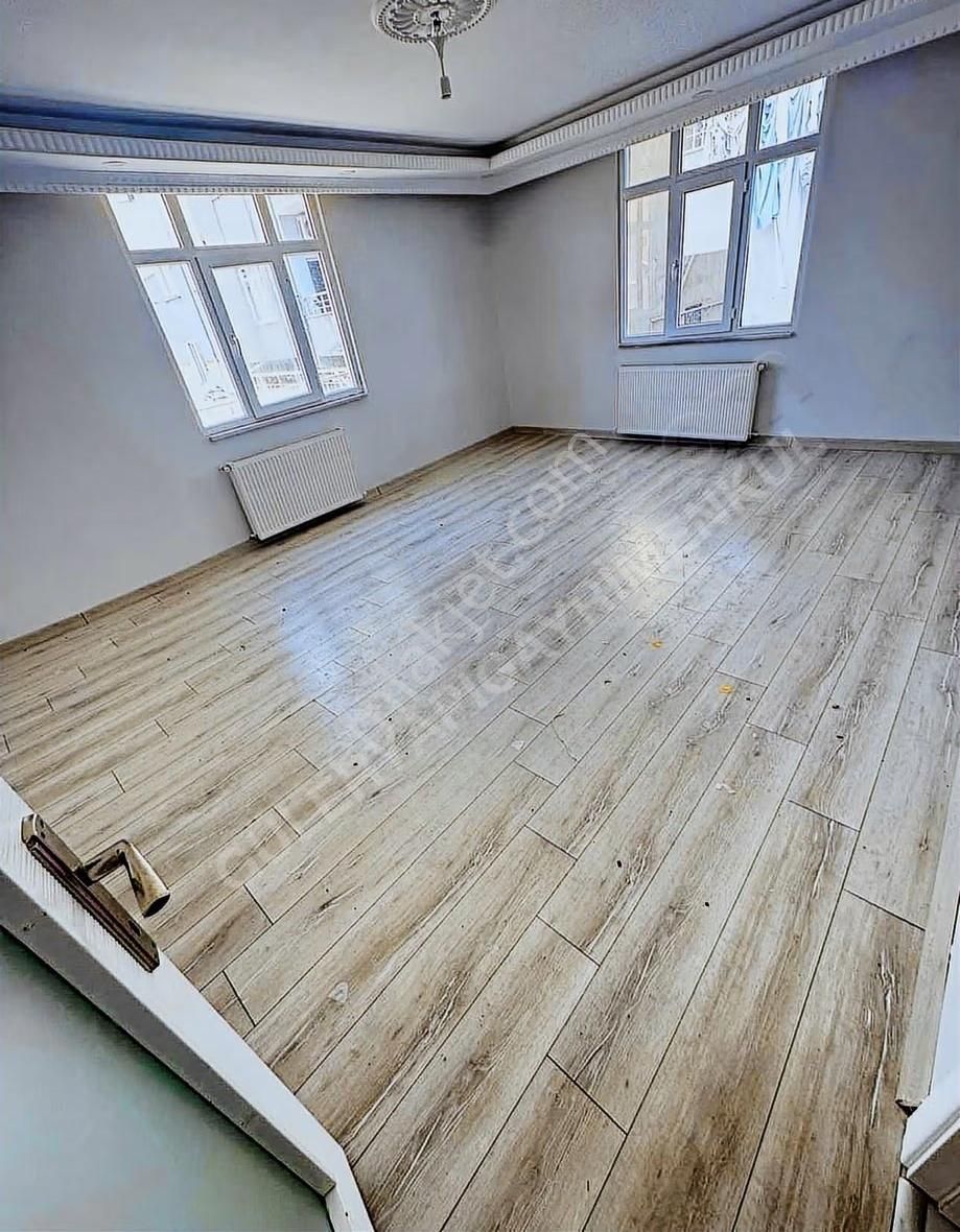 Başakşehir Güvercintepe'de Satılık Çatısı Yüksek Dubleks - Görsel 18