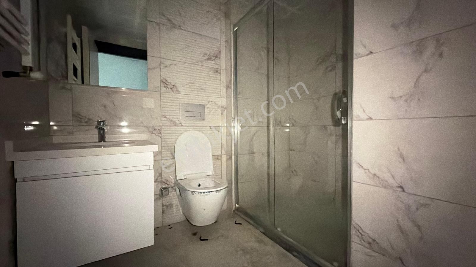 Talatpaşa Mari Vadi Evlerinde 1+1 Satılık Daire Metrobüse 6dk - Görsel 6