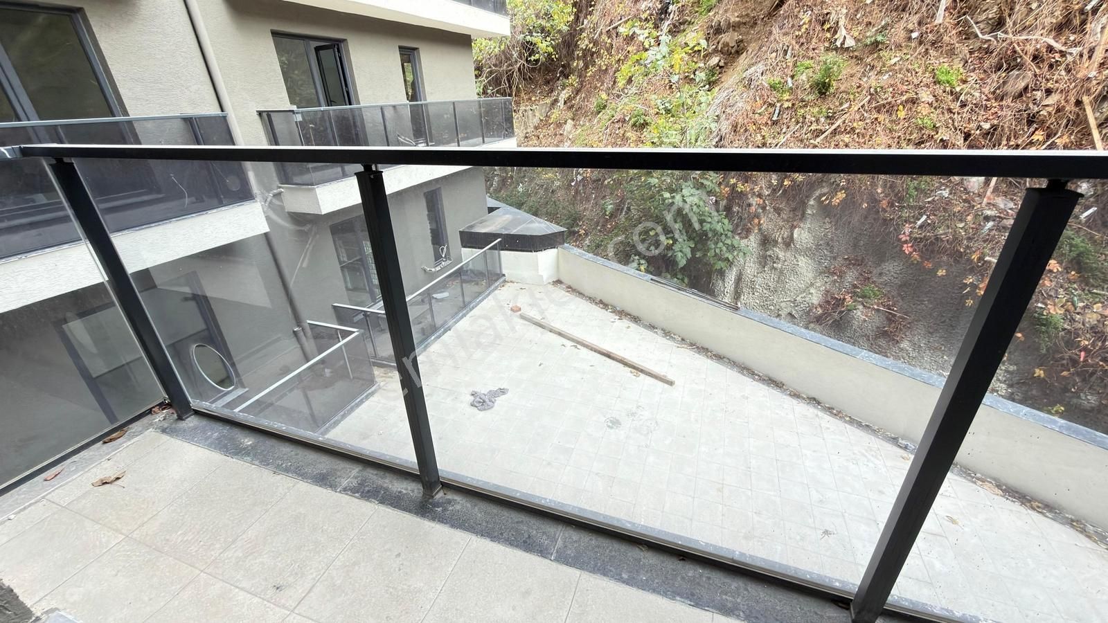 Talatpaşa Mari Vadi Evlerinde 1+1 Satılık Daire Metrobüse 6dk - Görsel 4