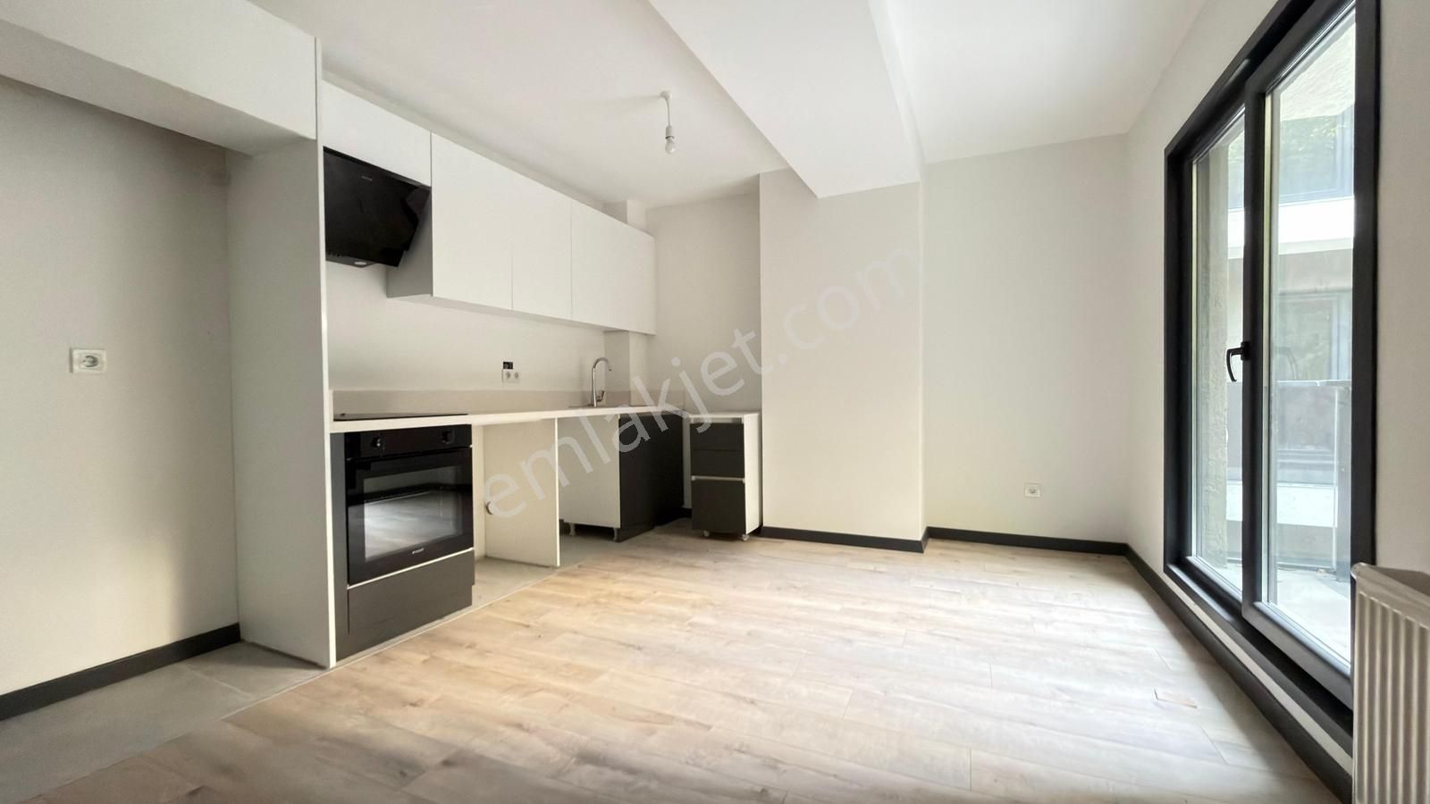 Talatpaşa Mari Vadi Evlerinde 1+1 Satılık Daire Metrobüse 6dk - Görsel 3