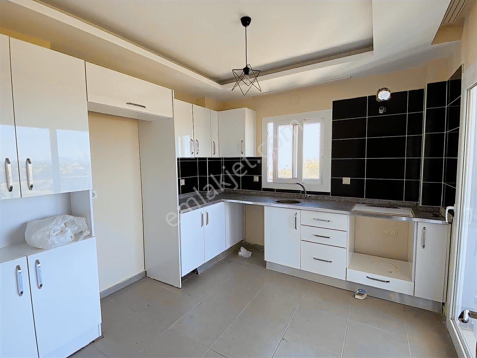 Sarıçam Boynuyoğunda 2+1 K.mutfak Hasarsız Kombili Satılık Daire - Görsel 5