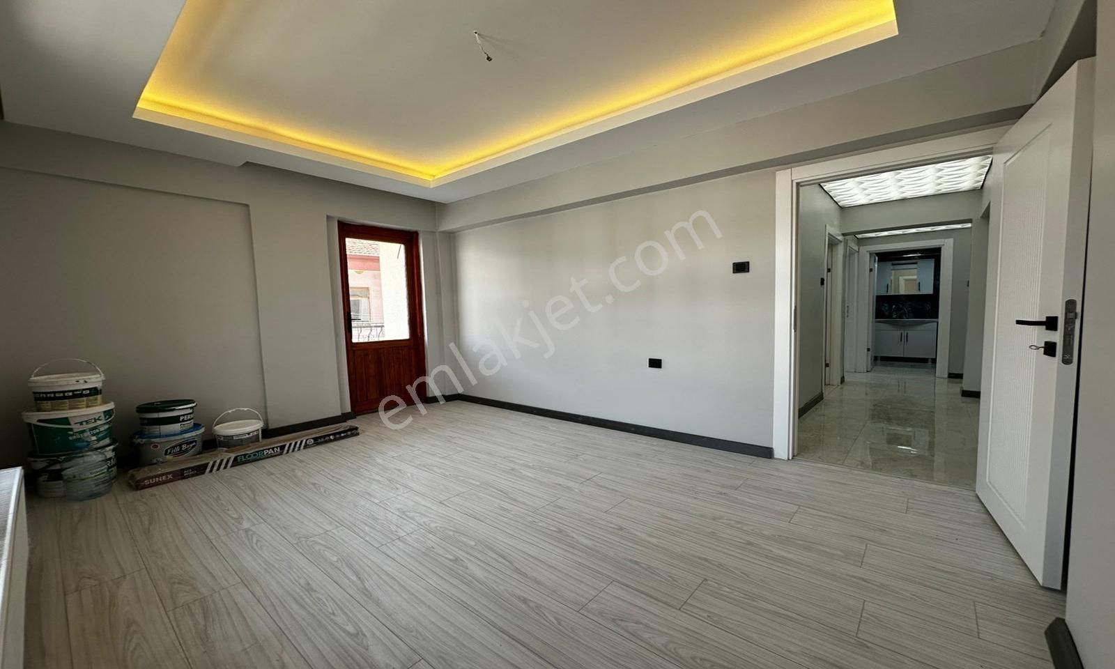 Çok Acil'den Bölük Caddesi'nde Full Yapılı Ara Katta 3+1 Daire!! - Görsel 24