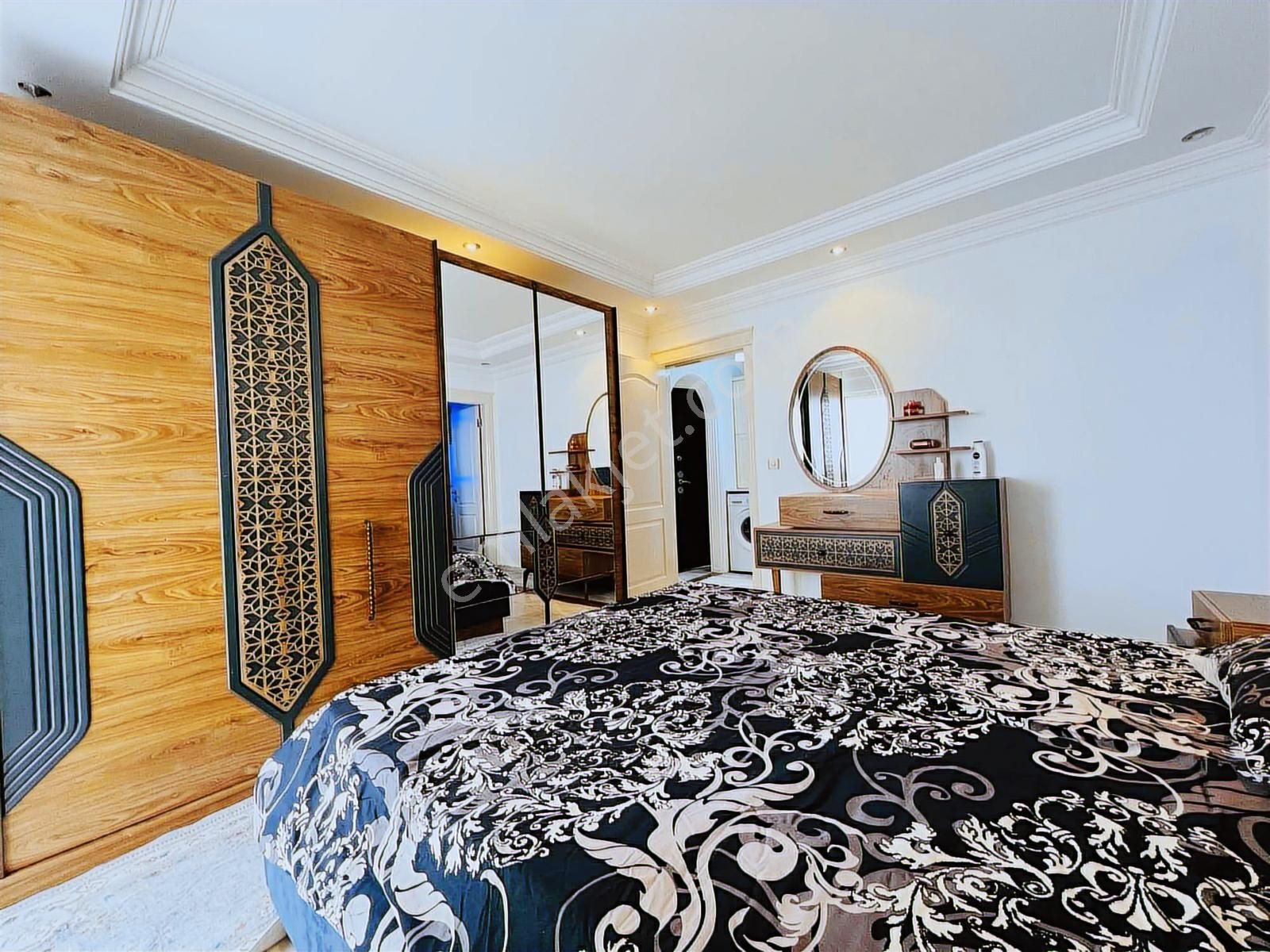 Mahmutlarda Denize Sıfır 2+1 Eşyalı Daire - Görsel 6