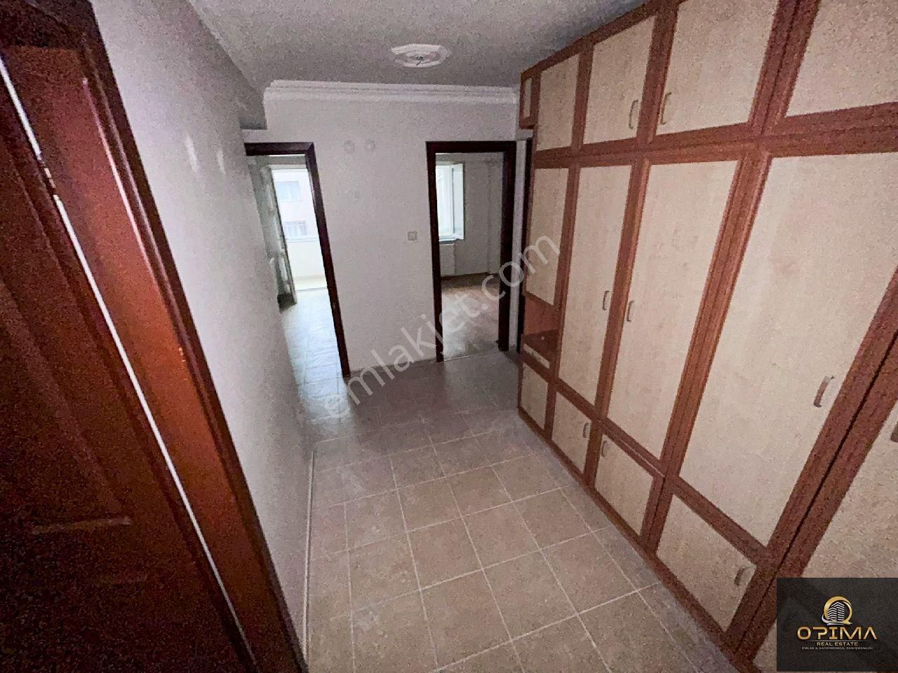 Opima Emlaktan 17 Eylül Mahallesinde Çarşı Merkezde Kiralık 3+1 Daire - Görsel 5