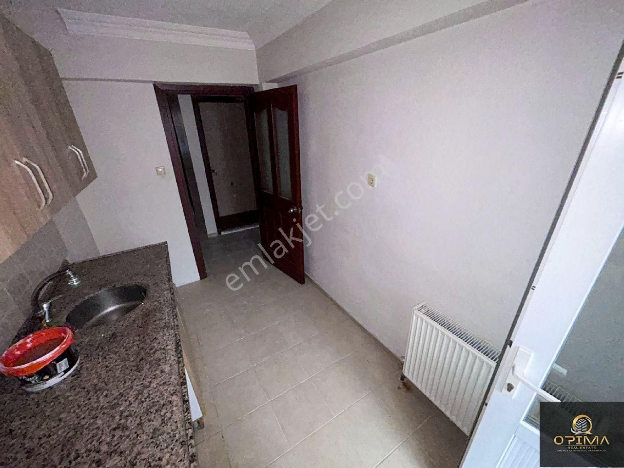 Opima Emlaktan 17 Eylül Mahallesinde Çarşı Merkezde Kiralık 3+1 Daire - Görsel 8