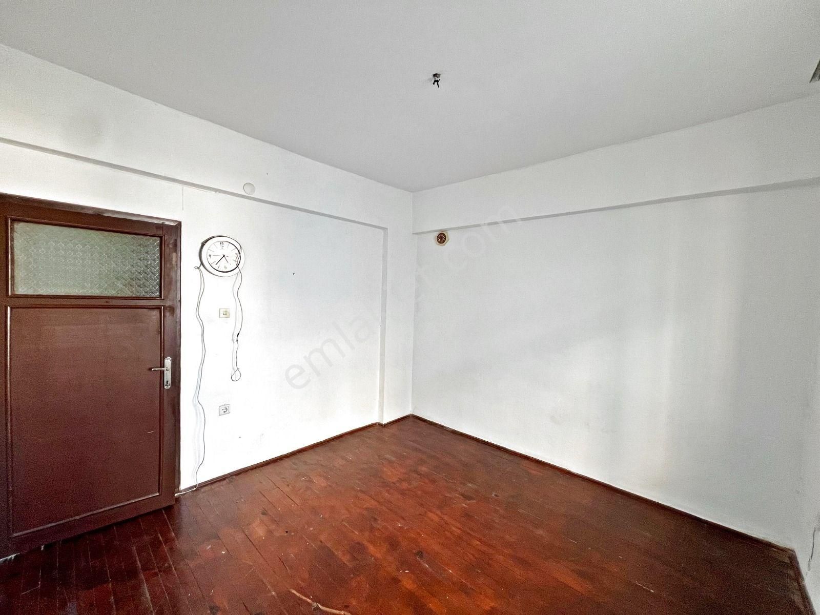 Alanya Merkezde Kiralık 2+1 Ayrı Mutfak Manzaralı Daire - Görsel 6