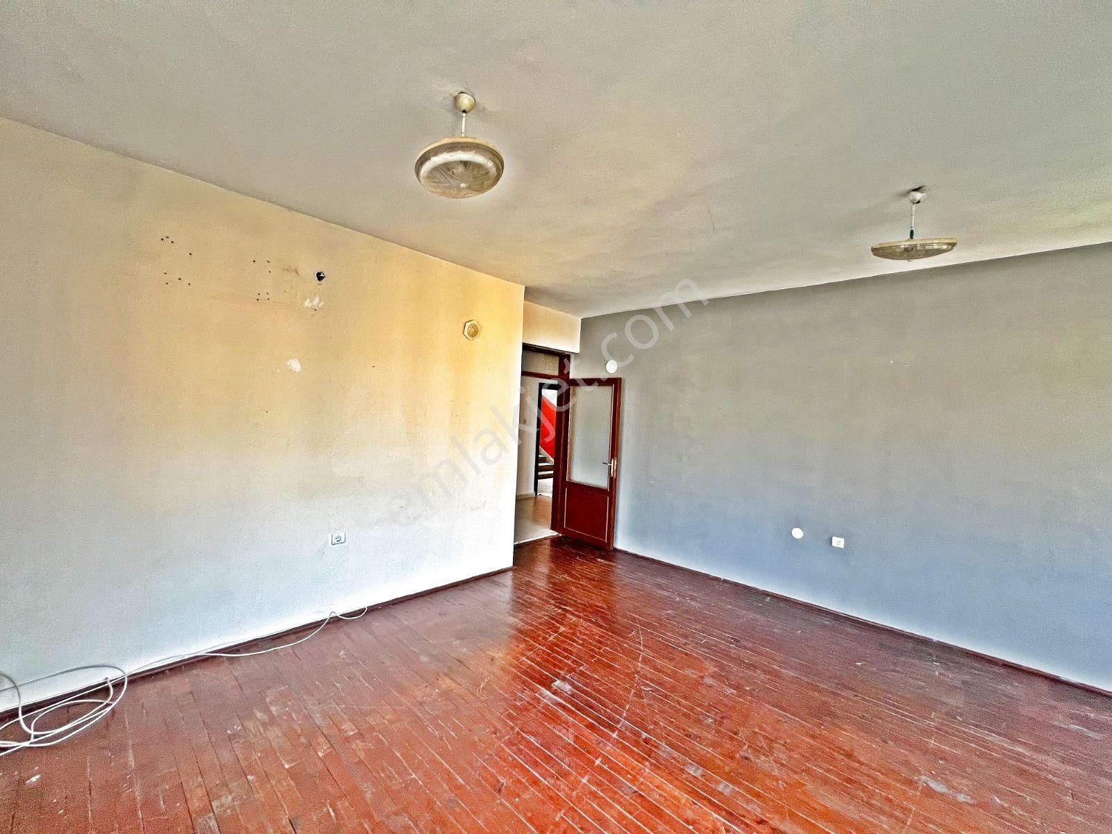 Alanya Merkezde Kiralık 2+1 Ayrı Mutfak Manzaralı Daire - Görsel 27