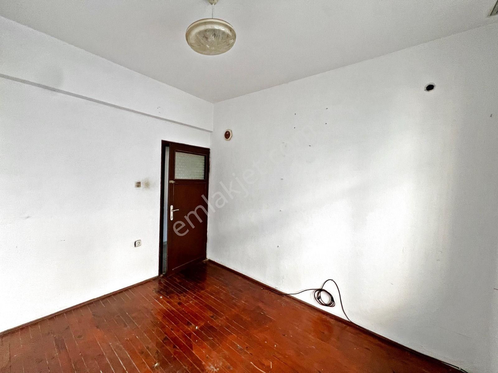 Alanya Merkezde Kiralık 2+1 Ayrı Mutfak Manzaralı Daire - Görsel 17