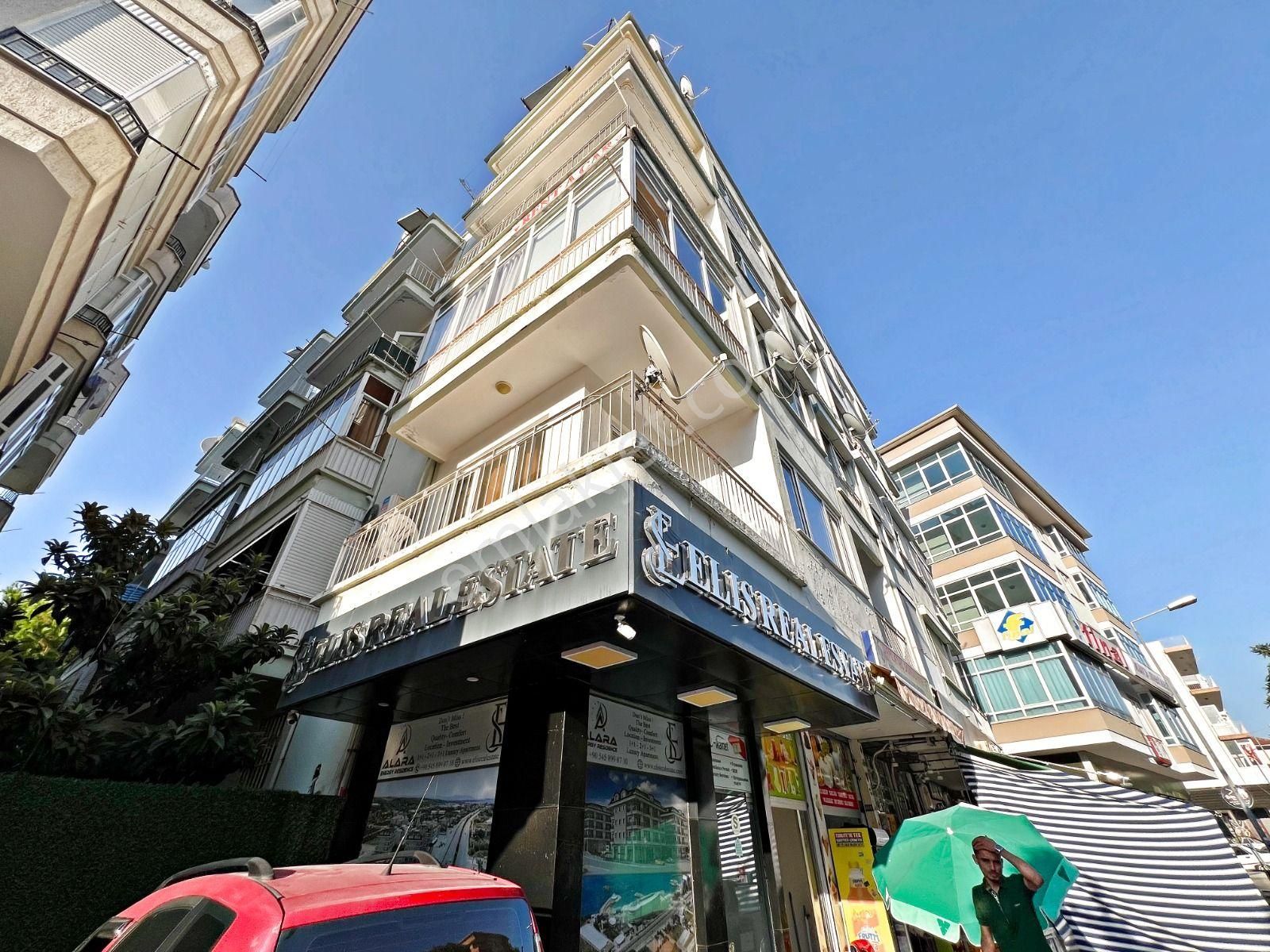 Alanya Merkezde Kiralık 2+1 Ayrı Mutfak Manzaralı Daire - Görsel 32