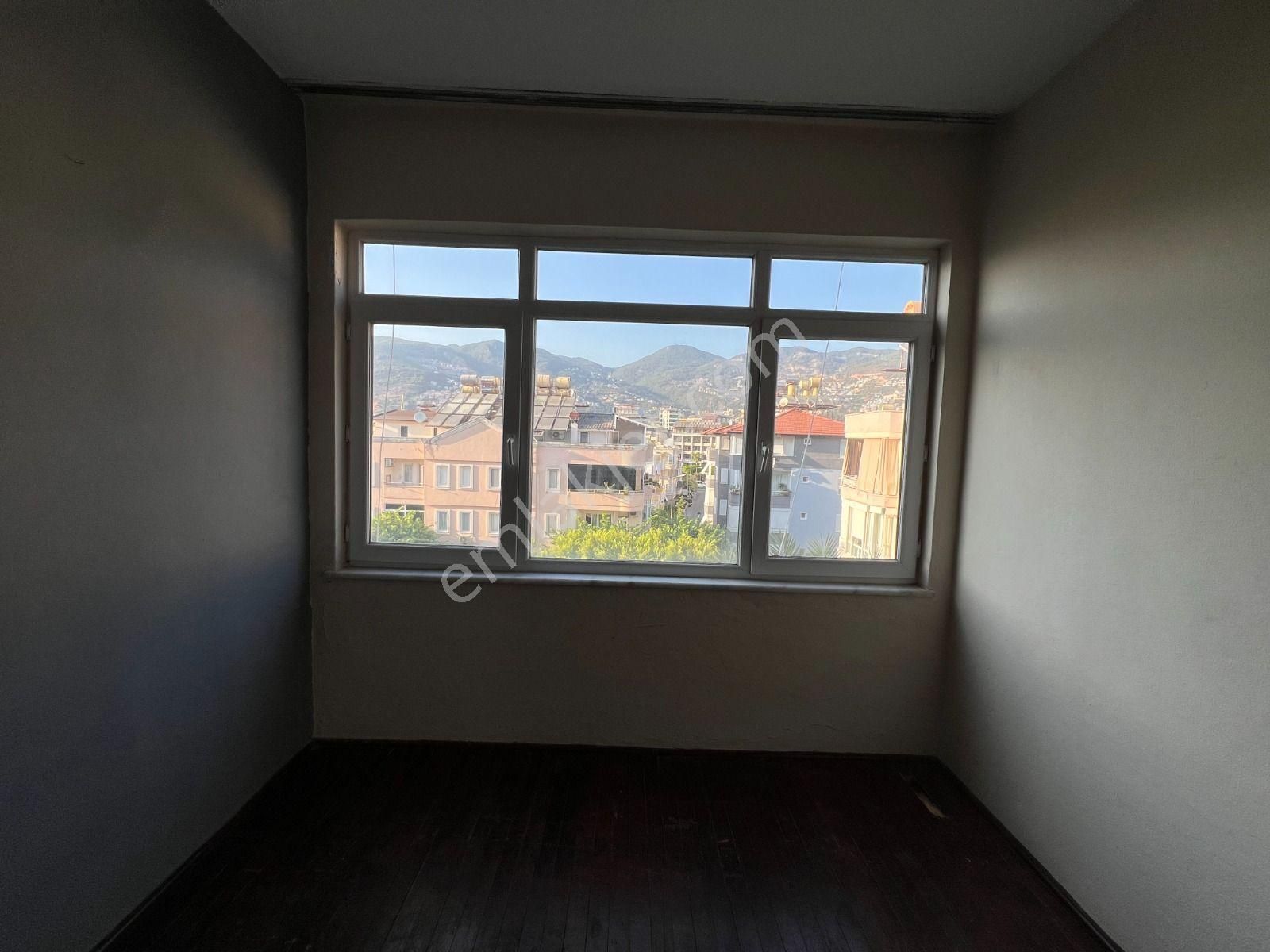 Alanya Merkezde Kiralık 2+1 Ayrı Mutfak Manzaralı Daire - Görsel 19