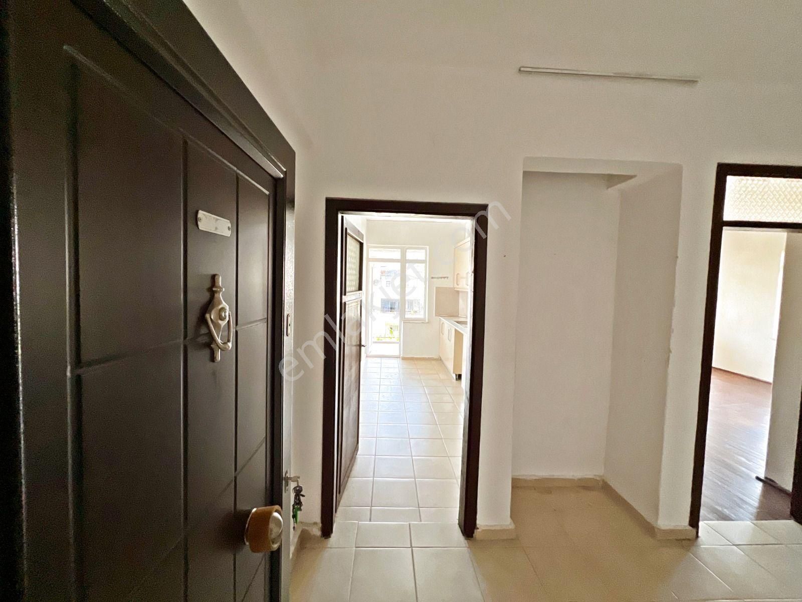 Alanya Merkezde Kiralık 2+1 Ayrı Mutfak Manzaralı Daire - Görsel 3