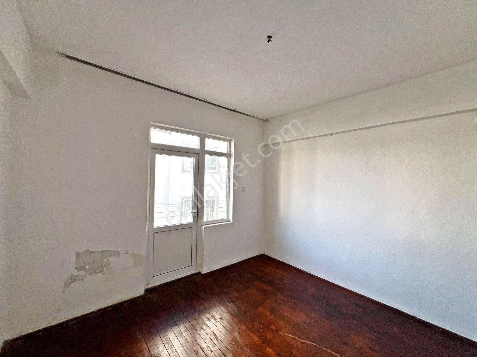 Alanya Merkezde Kiralık 2+1 Ayrı Mutfak Manzaralı Daire - Görsel 14