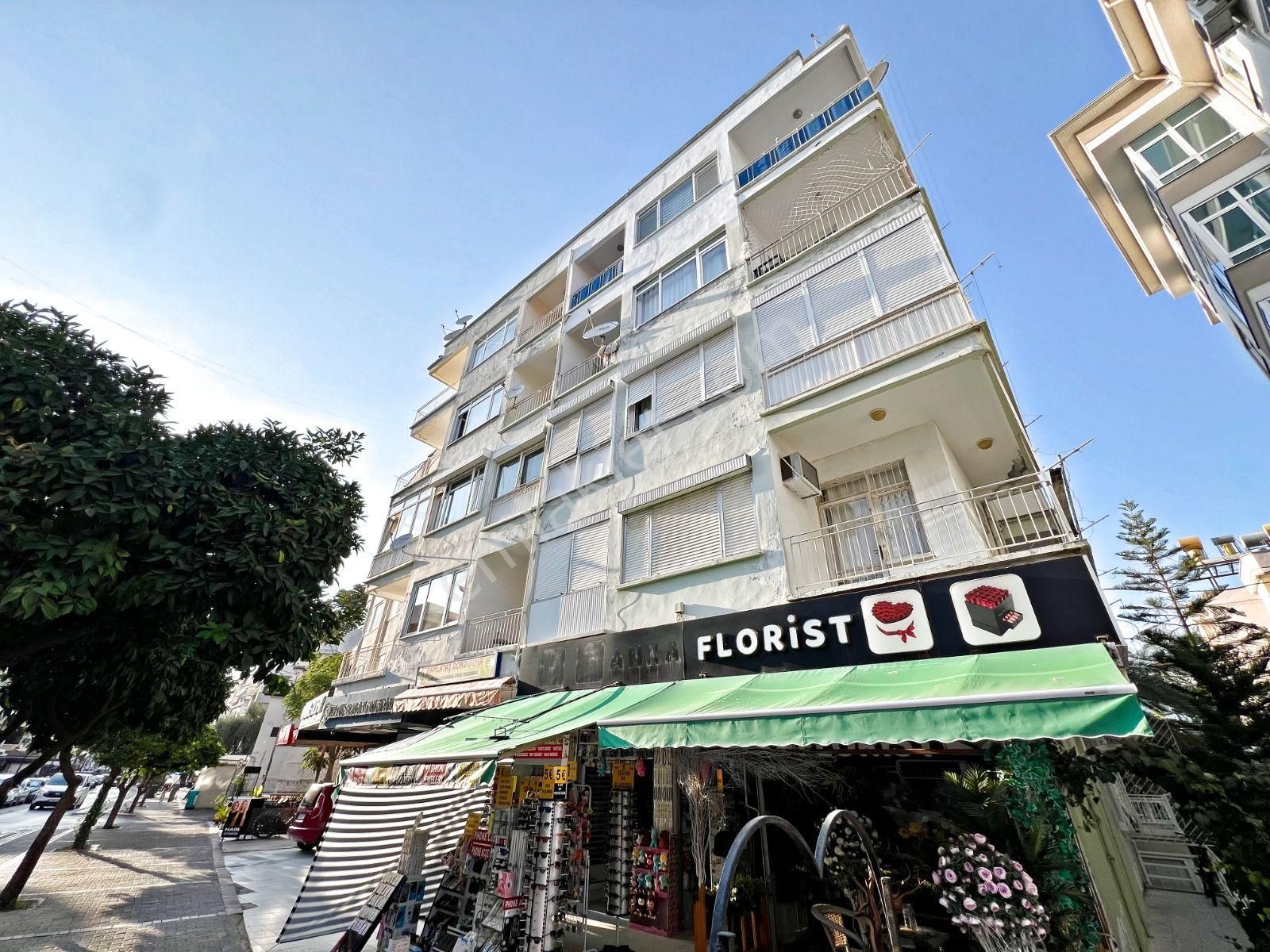 Alanya Merkezde Kiralık 2+1 Ayrı Mutfak Manzaralı Daire - Görsel 29